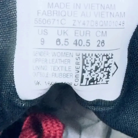 NEW Converse Shoes Chuck Taylor Lux Mid-Top Platform Suede 560671C Red Womens 9 - Picture 2 of 10